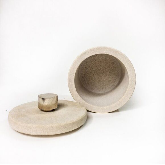 Natural Soapstone Lidded Container - Picture 6 of 6